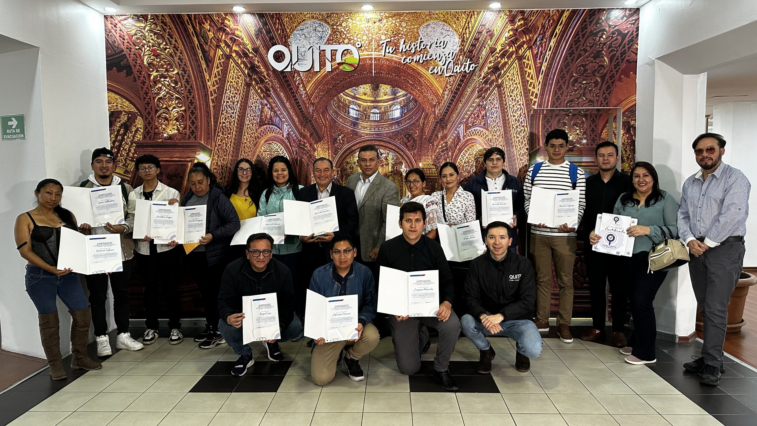 Trabajadores de establecimientos turísticos aprenderán inglés con el aporte de Quito Turismo
